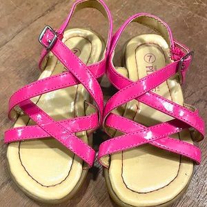 Size 7 Baby/Toddler Girls Strappy Sandals EUC The Children’s Place Hot Pink
